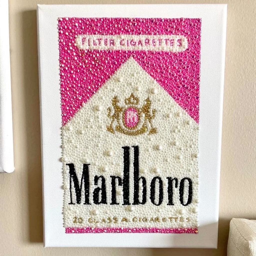Marlboro pink