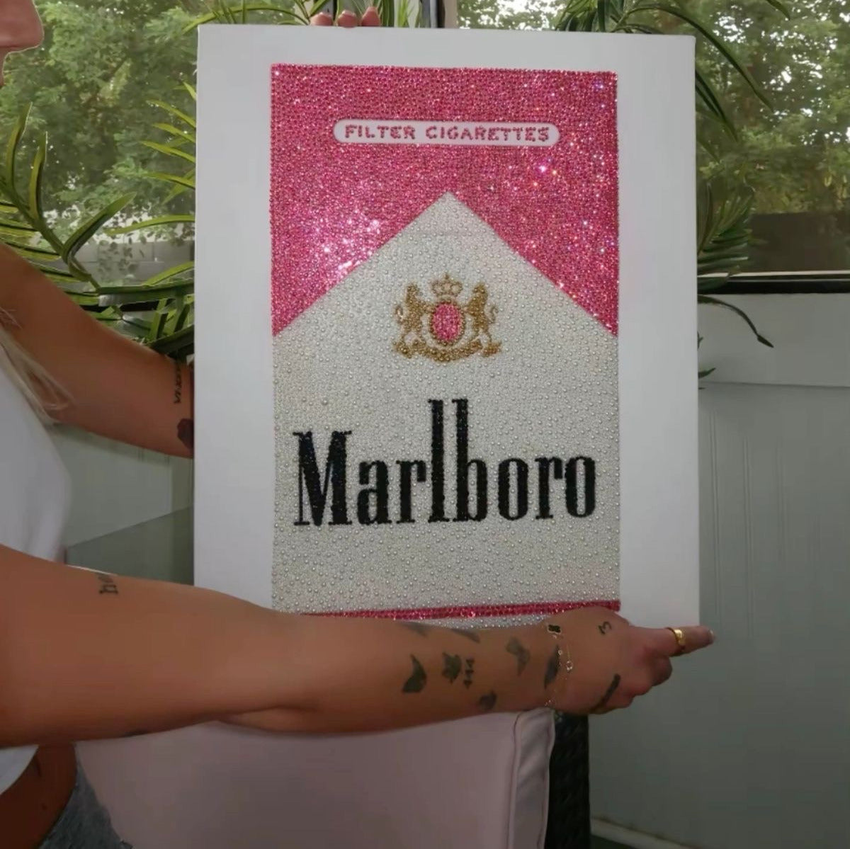 Marlboro pink